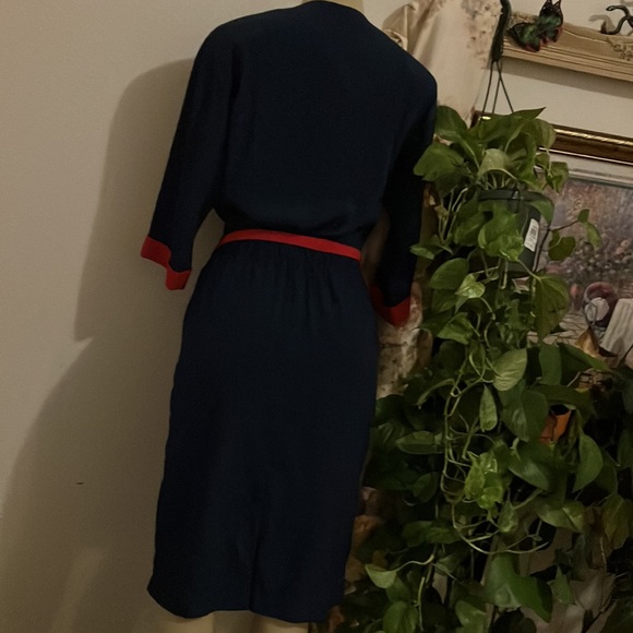 Vintage Dress Leslie Fay Petite Collection Blue with Red Sleeve Cuffs on Pockets - Picture 8 of 16